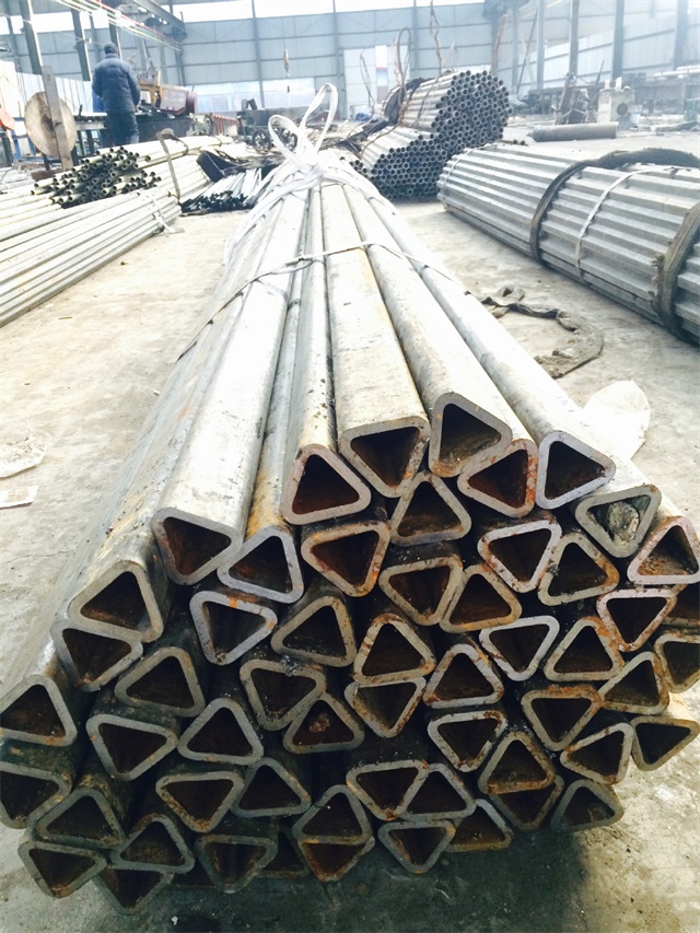 1858_40.jpg 1858_40.jpg